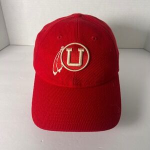 New Era Heritage Series Red U Logo Feather Baseball Cap OSFM Adjustable Strap